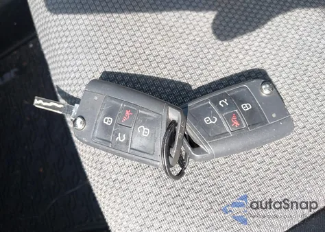 2019 Volkswagen Jetta 1.4T R-Line/1.4T S/1.4T Se z USA, uszkodzony, nr VIN 3VWC57BU7KM243356